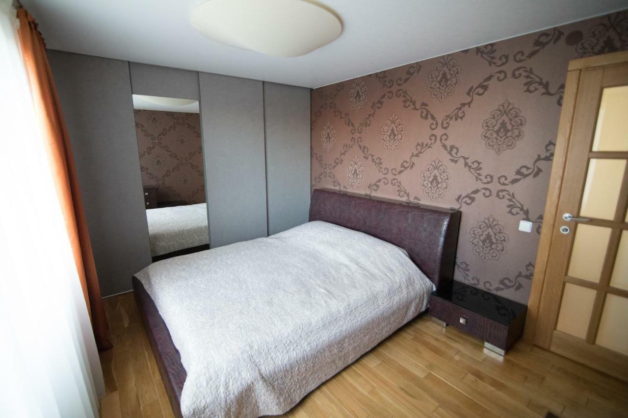 Cozy Apartment With A Wonderful Lake View Telšiai Exterior foto
